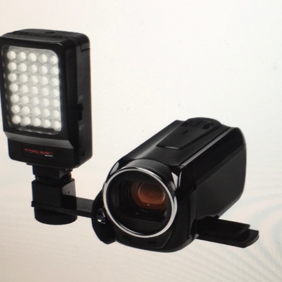 LED Video Light & Bracket - Picture 5 of 8